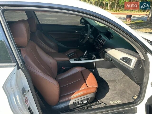 Белый БМВ 1 Серия, объемом двигателя 1.5 л и пробегом 165 тыс. км за 13900 $, фото 9 на Automoto.ua