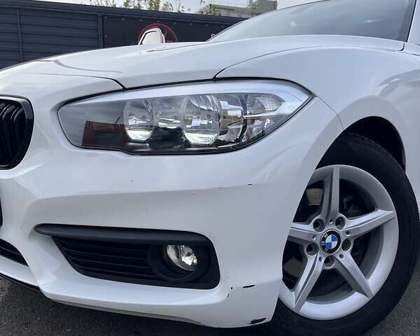 Белый БМВ 1 Серия, объемом двигателя 1.5 л и пробегом 60 тыс. км за 17500 $, фото 9 на Automoto.ua