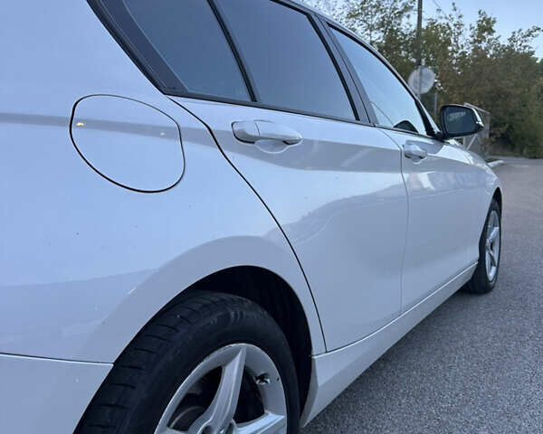 Белый БМВ 1 Серия, объемом двигателя 1.5 л и пробегом 217 тыс. км за 12800 $, фото 14 на Automoto.ua