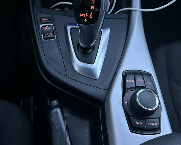 Белый БМВ 1 Серия, объемом двигателя 1.5 л и пробегом 217 тыс. км за 12800 $, фото 30 на Automoto.ua