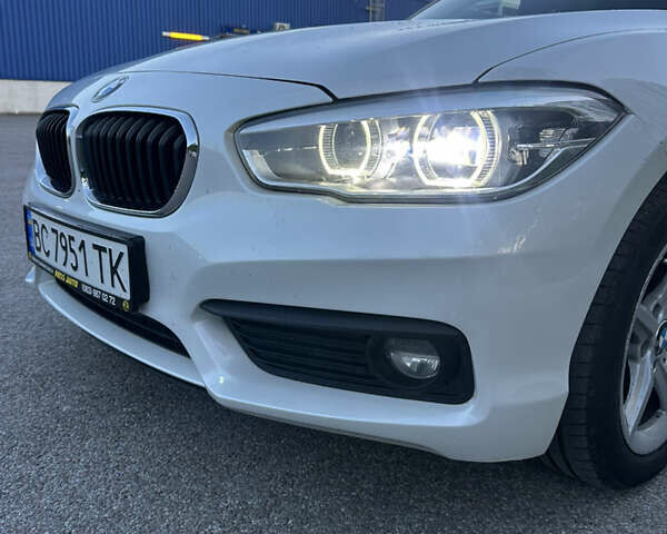 Белый БМВ 1 Серия, объемом двигателя 1.5 л и пробегом 217 тыс. км за 12800 $, фото 3 на Automoto.ua