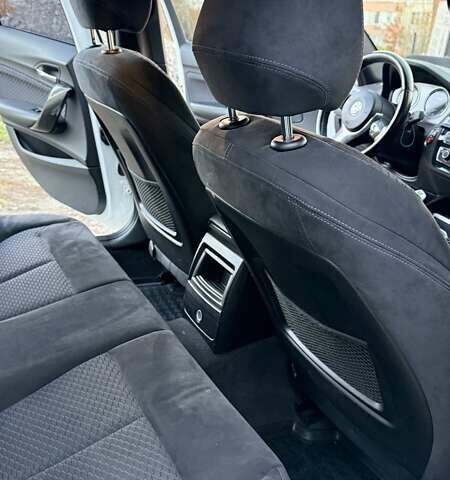 Білий БМВ 1 Серія, об'ємом двигуна 2 л та пробігом 100 тис. км за 17500 $, фото 31 на Automoto.ua