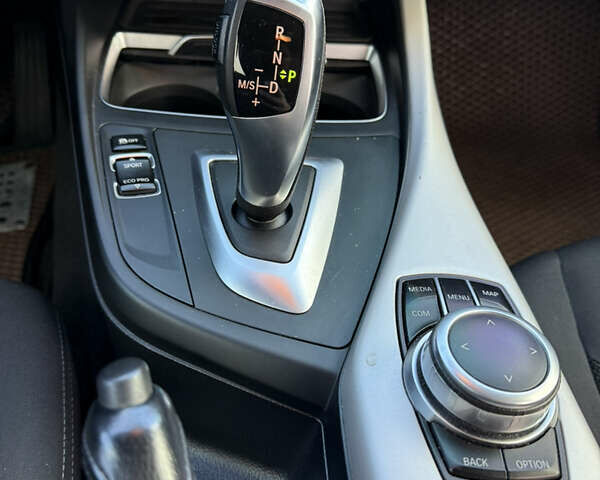 Белый БМВ 1 Серия, объемом двигателя 1.5 л и пробегом 208 тыс. км за 15500 $, фото 33 на Automoto.ua