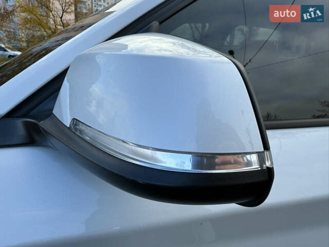 Белый БМВ 1 Серия, объемом двигателя 1.5 л и пробегом 208 тыс. км за 15500 $, фото 27 на Automoto.ua