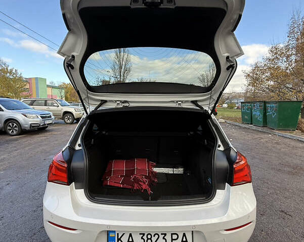 Белый БМВ 1 Серия, объемом двигателя 1.5 л и пробегом 208 тыс. км за 15500 $, фото 52 на Automoto.ua