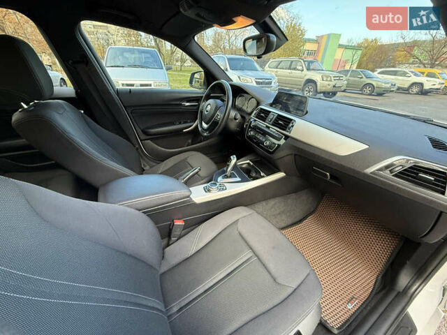 Белый БМВ 1 Серия, объемом двигателя 1.5 л и пробегом 208 тыс. км за 15500 $, фото 44 на Automoto.ua