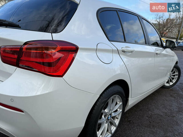 Белый БМВ 1 Серия, объемом двигателя 1.5 л и пробегом 208 тыс. км за 15500 $, фото 24 на Automoto.ua