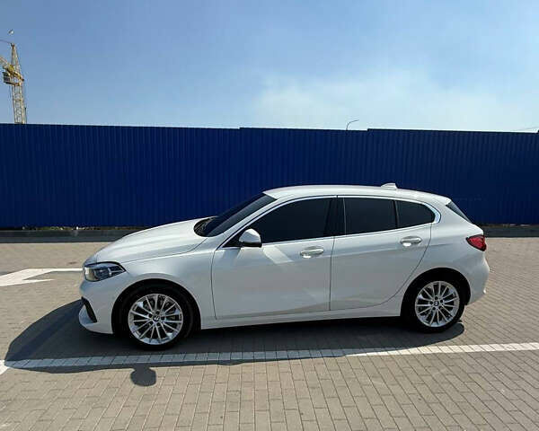 Белый БМВ 1 Серия, объемом двигателя 2 л и пробегом 38 тыс. км за 23100 $, фото 3 на Automoto.ua