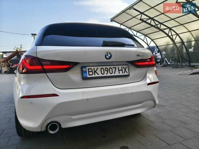 Белый БМВ 1 Серия, объемом двигателя 1.5 л и пробегом 201 тыс. км за 20700 $, фото 4 на Automoto.ua