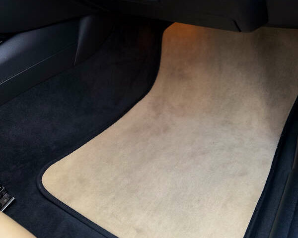 Білий БМВ 1 Серія, об'ємом двигуна 3 л та пробігом 24 тис. км за 13700 $, фото 12 на Automoto.ua