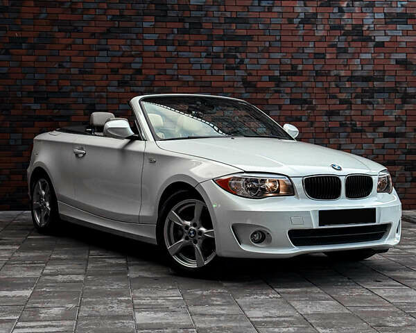 Білий БМВ 1 Серія, об'ємом двигуна 3 л та пробігом 24 тис. км за 13700 $, фото 1 на Automoto.ua