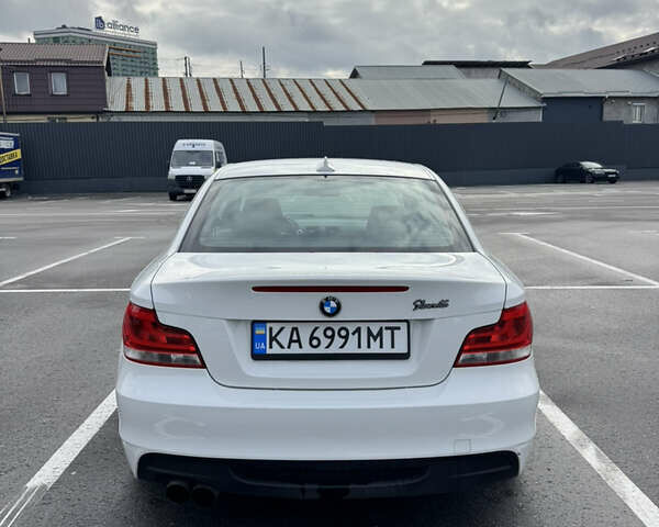 Білий БМВ 1 Серія, об'ємом двигуна 2.98 л та пробігом 211 тис. км за 10700 $, фото 4 на Automoto.ua