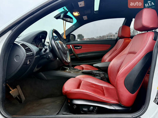 Белый БМВ 1 Серия, объемом двигателя 3 л и пробегом 136 тыс. км за 9300 $, фото 26 на Automoto.ua