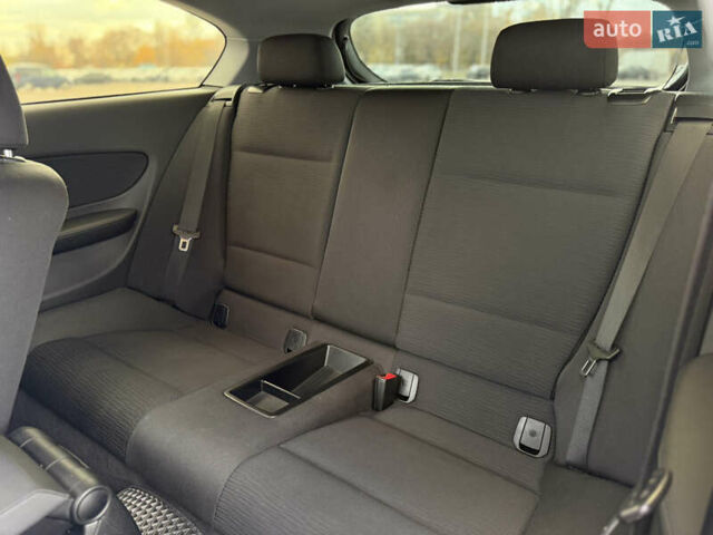 Белый БМВ 1 Серия, объемом двигателя 2 л и пробегом 190 тыс. км за 5899 $, фото 8 на Automoto.ua