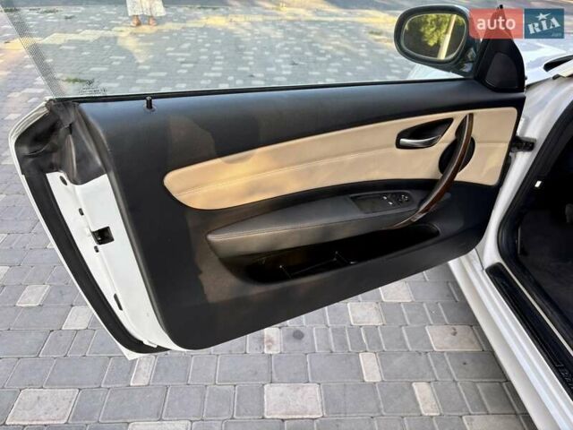Білий БМВ 1 Серія, об'ємом двигуна 3 л та пробігом 152 тис. км за 9999 $, фото 50 на Automoto.ua