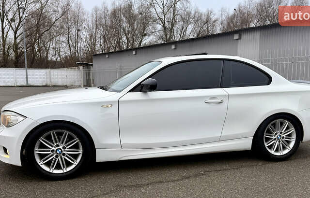 Белый БМВ 1 Серия, объемом двигателя 3 л и пробегом 136 тыс. км за 9300 $, фото 22 на Automoto.ua