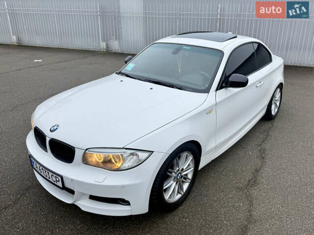 Белый БМВ 1 Серия, объемом двигателя 3 л и пробегом 136 тыс. км за 9300 $, фото 14 на Automoto.ua
