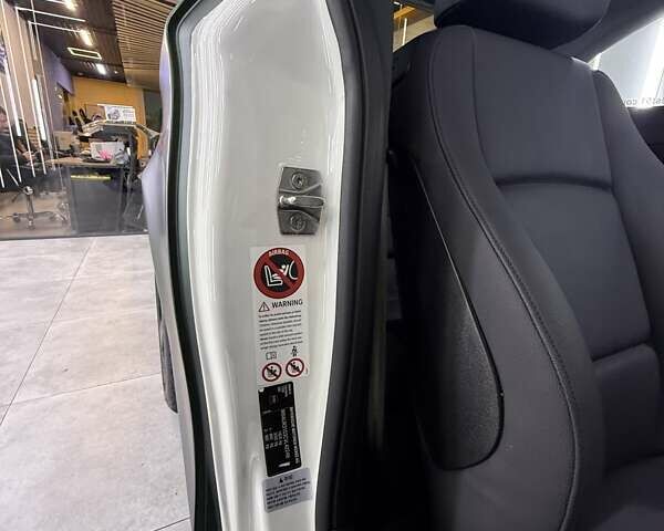 Белый БМВ 1 Серия, объемом двигателя 2 л и пробегом 90 тыс. км за 17770 $, фото 85 на Automoto.ua