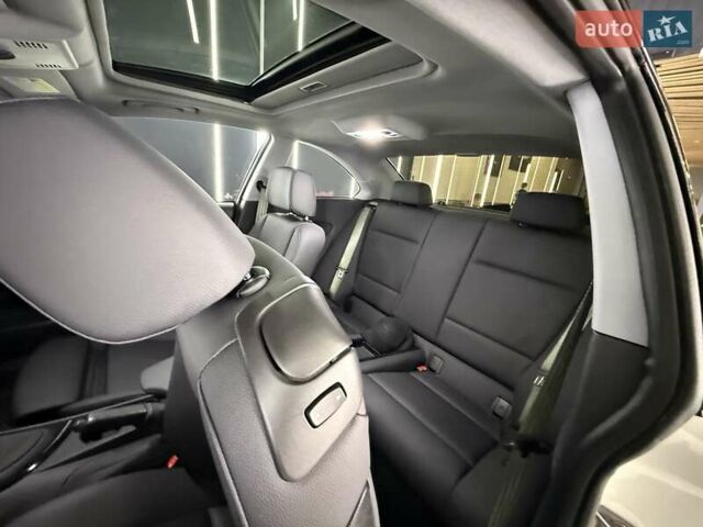 Белый БМВ 1 Серия, объемом двигателя 2 л и пробегом 90 тыс. км за 19990 $, фото 65 на Automoto.ua