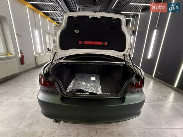 Белый БМВ 1 Серия, объемом двигателя 2 л и пробегом 90 тыс. км за 19990 $, фото 42 на Automoto.ua