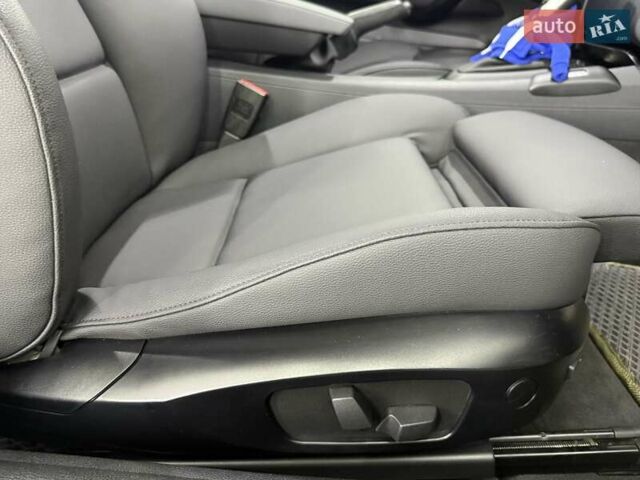 Белый БМВ 1 Серия, объемом двигателя 2 л и пробегом 90 тыс. км за 19990 $, фото 60 на Automoto.ua