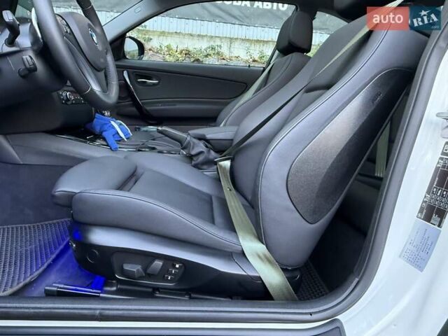 Белый БМВ 1 Серия, объемом двигателя 2 л и пробегом 90 тыс. км за 17770 $, фото 60 на Automoto.ua