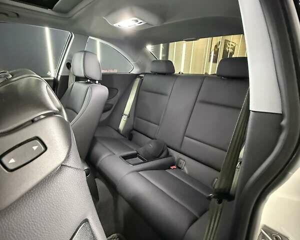 Белый БМВ 1 Серия, объемом двигателя 2 л и пробегом 90 тыс. км за 19990 $, фото 64 на Automoto.ua