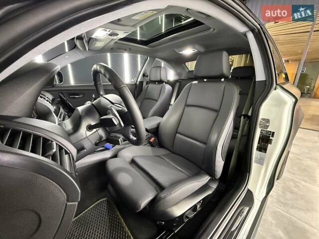 Белый БМВ 1 Серия, объемом двигателя 2 л и пробегом 90 тыс. км за 19990 $, фото 63 на Automoto.ua