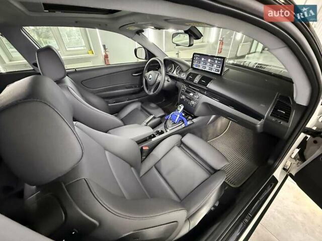 Белый БМВ 1 Серия, объемом двигателя 2 л и пробегом 90 тыс. км за 19990 $, фото 58 на Automoto.ua