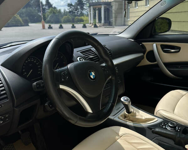 Белый БМВ 1 Серия, объемом двигателя 2 л и пробегом 260 тыс. км за 5650 $, фото 6 на Automoto.ua