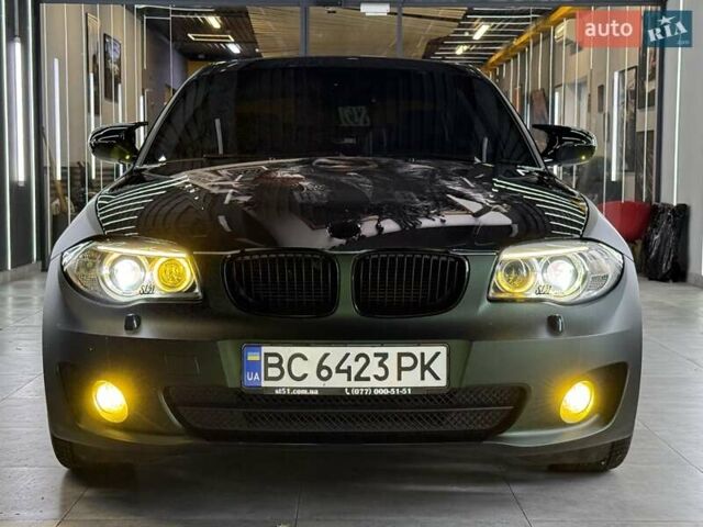 Белый БМВ 1 Серия, объемом двигателя 2 л и пробегом 90 тыс. км за 19990 $, фото 12 на Automoto.ua