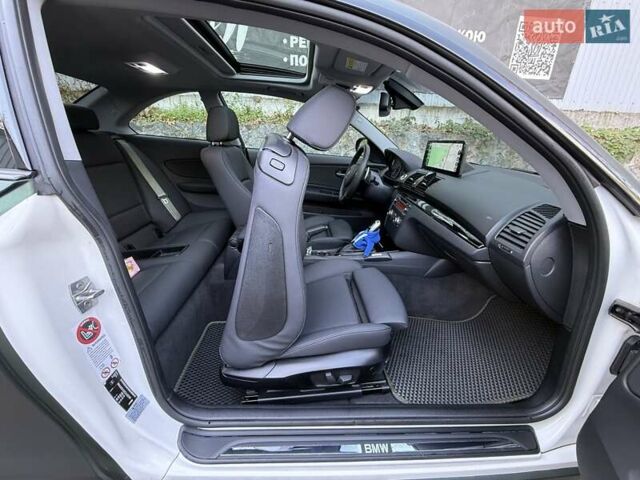 Белый БМВ 1 Серия, объемом двигателя 2 л и пробегом 90 тыс. км за 17770 $, фото 82 на Automoto.ua