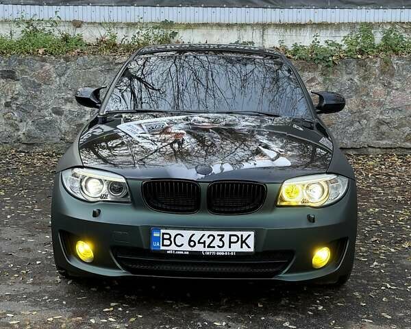 Белый БМВ 1 Серия, объемом двигателя 2 л и пробегом 90 тыс. км за 17770 $, фото 8 на Automoto.ua