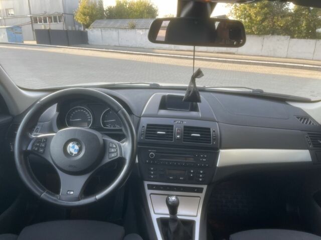 Белый БМВ 1 Серия, объемом двигателя 2 л и пробегом 319 тыс. км за 11000 $, фото 6 на Automoto.ua