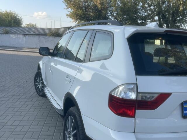 Белый БМВ 1 Серия, объемом двигателя 2 л и пробегом 319 тыс. км за 11000 $, фото 3 на Automoto.ua