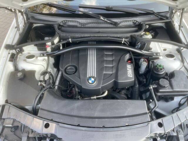 Белый БМВ 1 Серия, объемом двигателя 2 л и пробегом 319 тыс. км за 11000 $, фото 5 на Automoto.ua