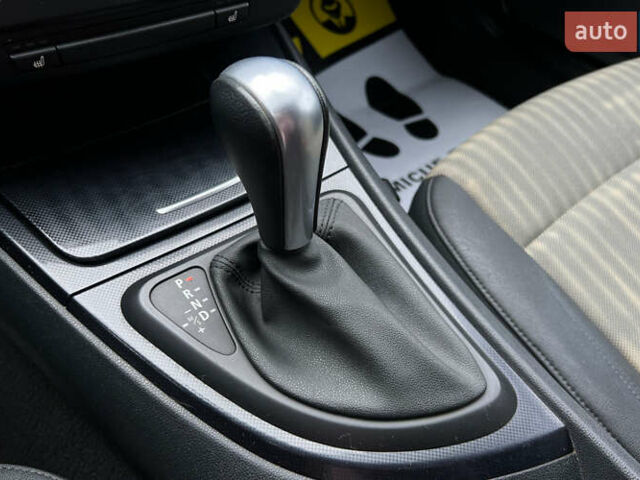 Бежевый БМВ 1 Серия, объемом двигателя 2 л и пробегом 162 тыс. км за 7800 $, фото 14 на Automoto.ua