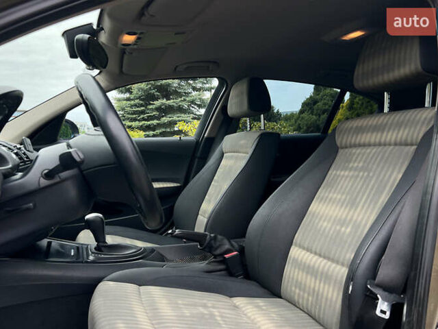 Бежевый БМВ 1 Серия, объемом двигателя 2 л и пробегом 162 тыс. км за 7800 $, фото 13 на Automoto.ua