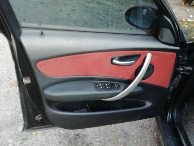 Черный БМВ 1 Серия, объемом двигателя 2 л и пробегом 312 тыс. км за 6000 $, фото 7 на Automoto.ua