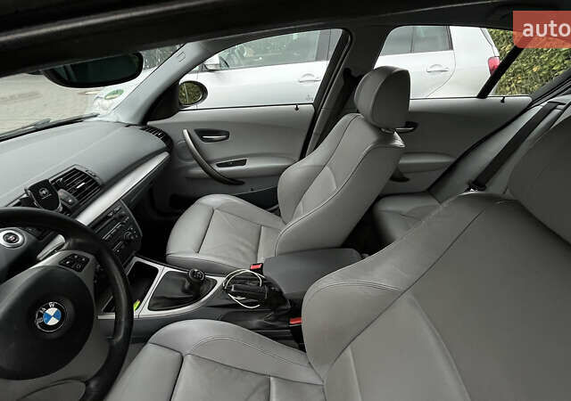 Черный БМВ 1 Серия, объемом двигателя 2 л и пробегом 313 тыс. км за 3060 $, фото 13 на Automoto.ua