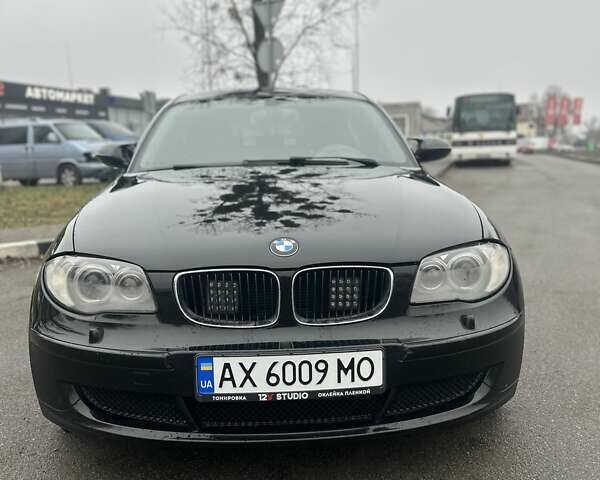 Черный БМВ 1 Серия, объемом двигателя 2 л и пробегом 333 тыс. км за 6000 $, фото 9 на Automoto.ua