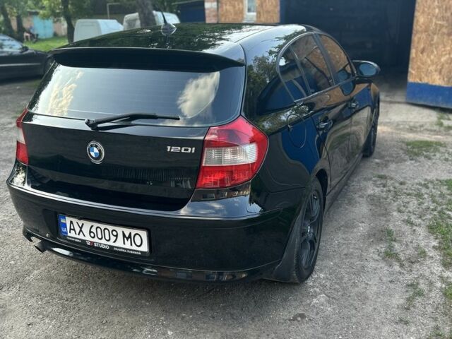 Черный БМВ 1 Серия, объемом двигателя 2 л и пробегом 312 тыс. км за 6000 $, фото 3 на Automoto.ua