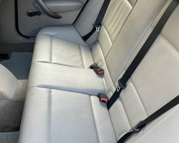 Чорний БМВ 1 Серія, об'ємом двигуна 1.6 л та пробігом 290 тис. км за 4900 $, фото 29 на Automoto.ua