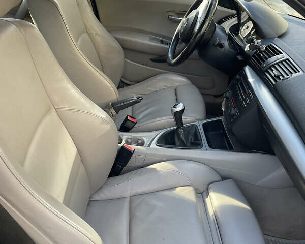 Чорний БМВ 1 Серія, об'ємом двигуна 1.6 л та пробігом 290 тис. км за 4900 $, фото 13 на Automoto.ua