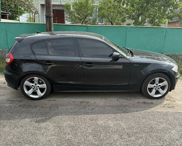 Черный БМВ 1 Серия, объемом двигателя 2 л и пробегом 265 тыс. км за 6200 $, фото 4 на Automoto.ua