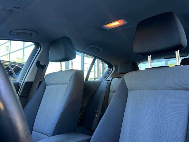 Черный БМВ 1 Серия, объемом двигателя 1.6 л и пробегом 281 тыс. км за 6300 $, фото 11 на Automoto.ua