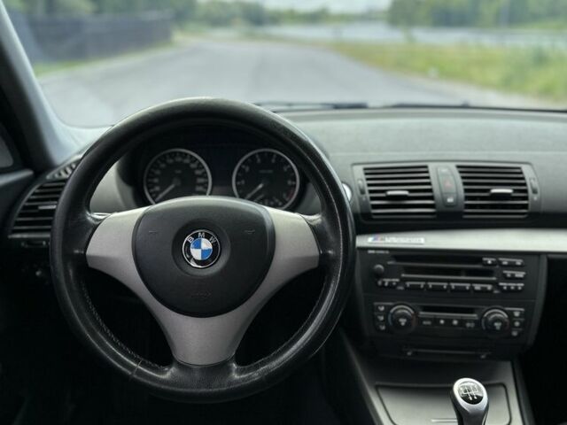 Черный БМВ 1 Серия, объемом двигателя 1.6 л и пробегом 240 тыс. км за 5999 $, фото 16 на Automoto.ua