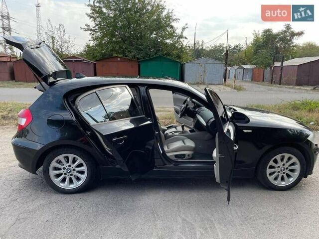Черный БМВ 1 Серия, объемом двигателя 2 л и пробегом 200 тыс. км за 7400 $, фото 20 на Automoto.ua