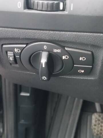 Черный БМВ 1 Серия, объемом двигателя 2 л и пробегом 205 тыс. км за 5600 $, фото 20 на Automoto.ua