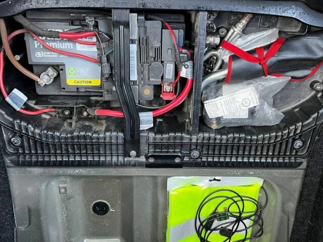 Черный БМВ 1 Серия, объемом двигателя 2 л и пробегом 334 тыс. км за 6500 $, фото 14 на Automoto.ua